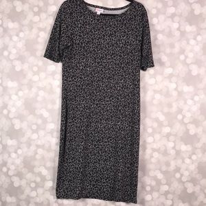 Large black and white stars Julia